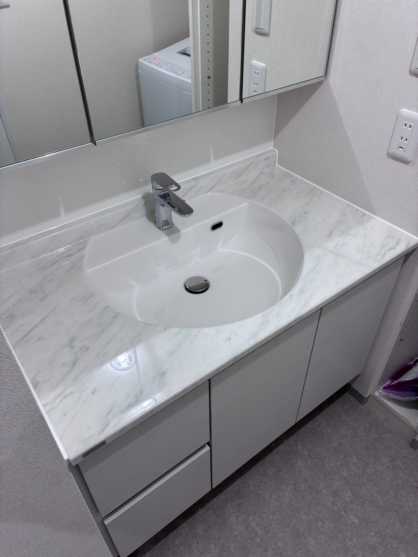 新規洗面化粧台