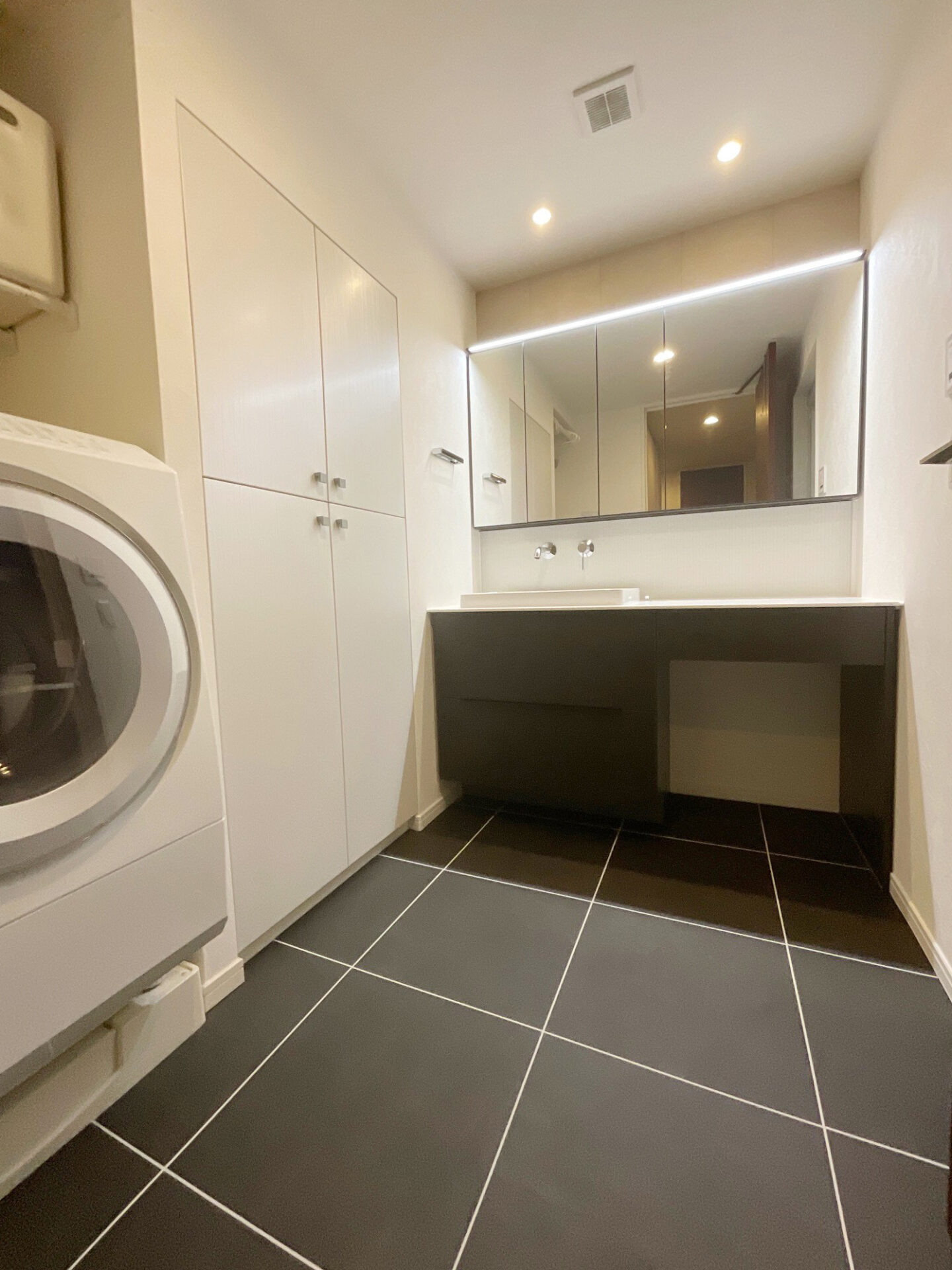 fdd2038b-a846-4178-91a9-0223530ae60a